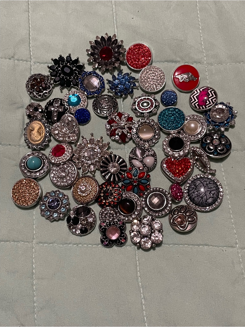 Assorted Women's Snap Charm Buttons - Mixed Colors